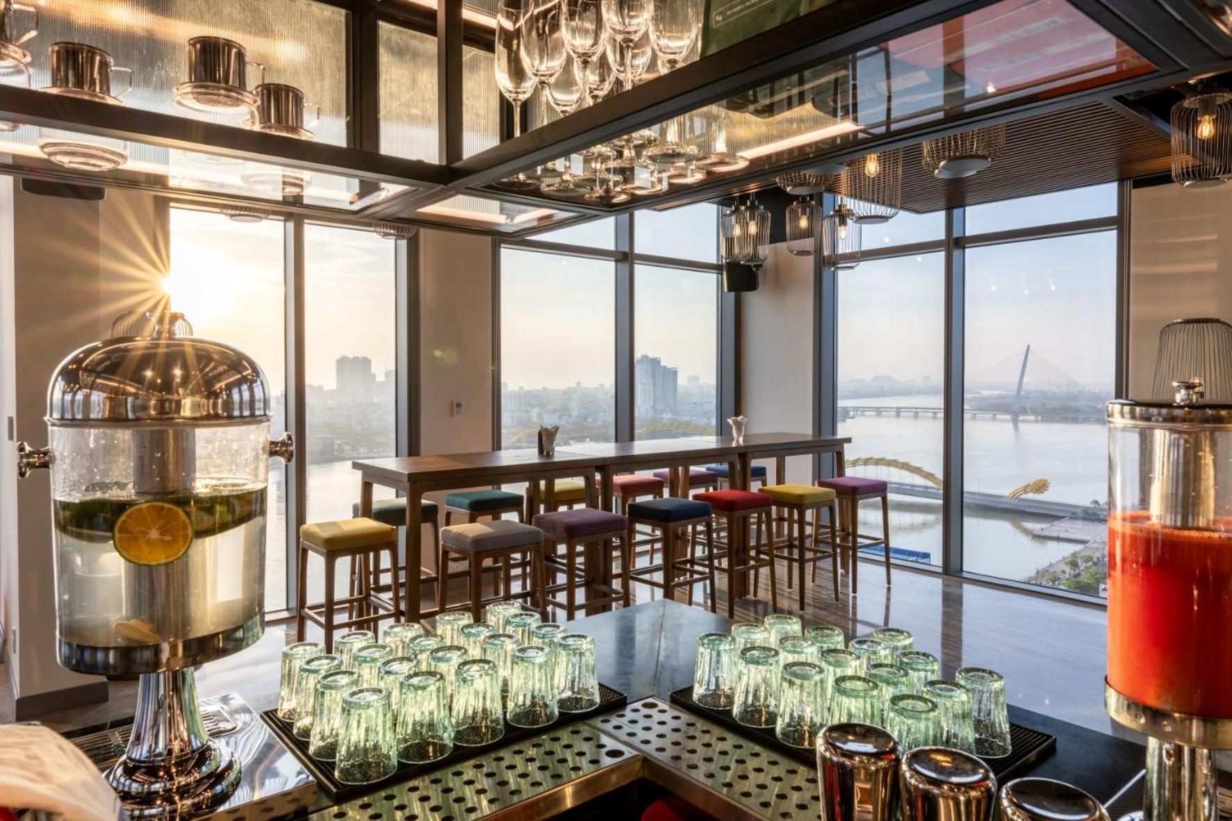 Wink Hotel Danang Centre - 24Hrs Lifestyle Stay Zewnętrze zdjęcie